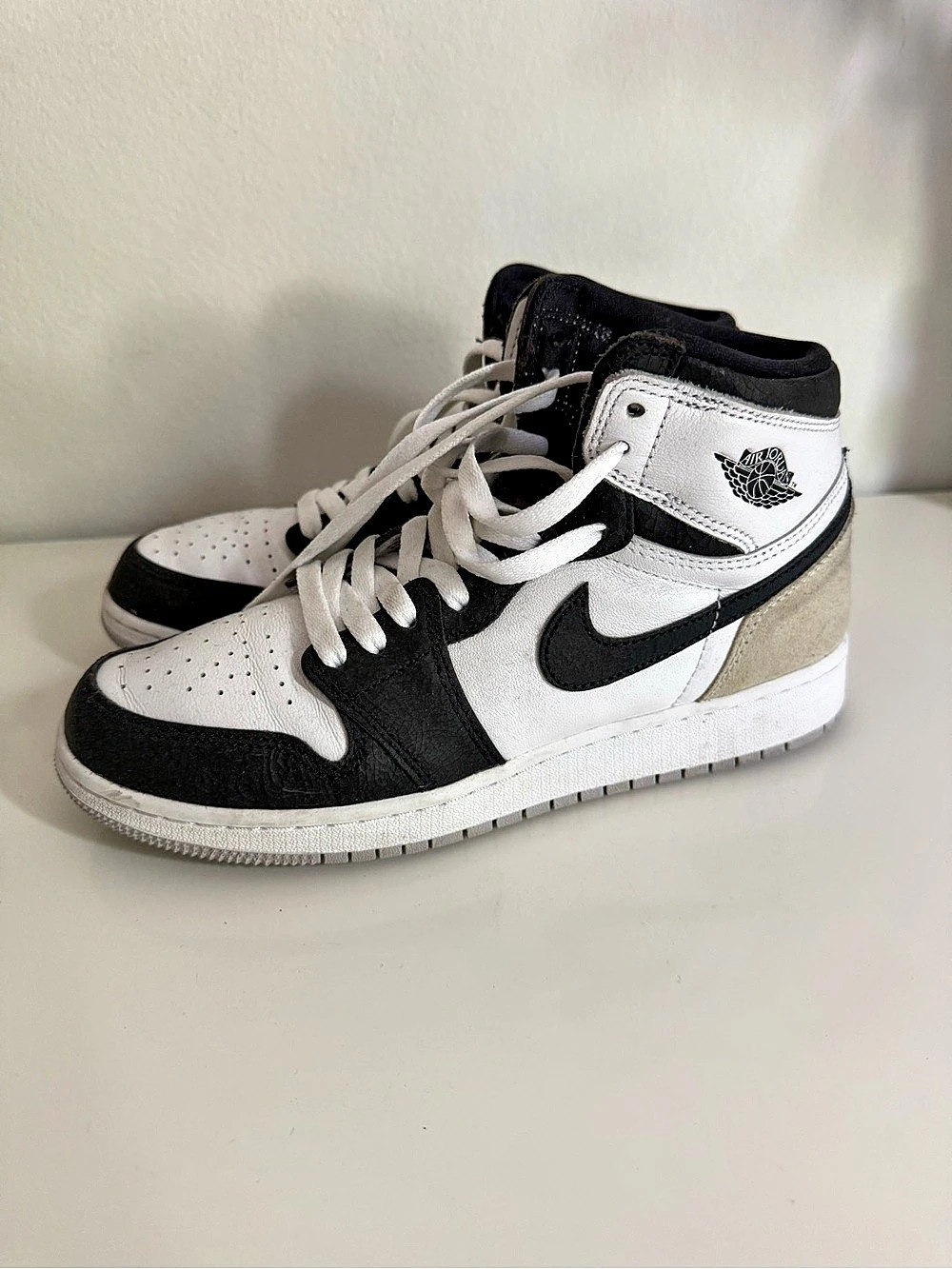 Nike Air Jordan 1 Retro High OG 'Stage Haze' (Bleached Coral) Retro High OG